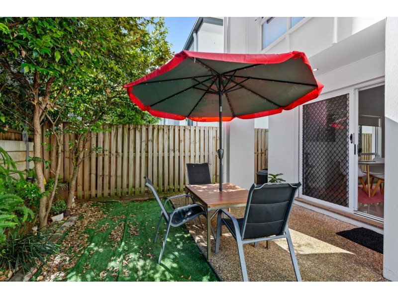 35/57 Charles Canty Drive, Wellington Point QLD 4160