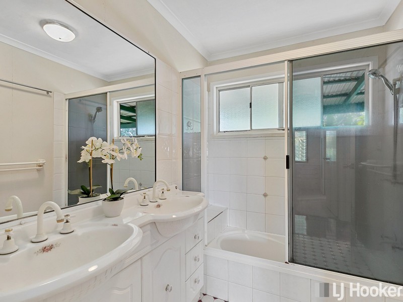 16 Surman Street West, Birkdale QLD 4159