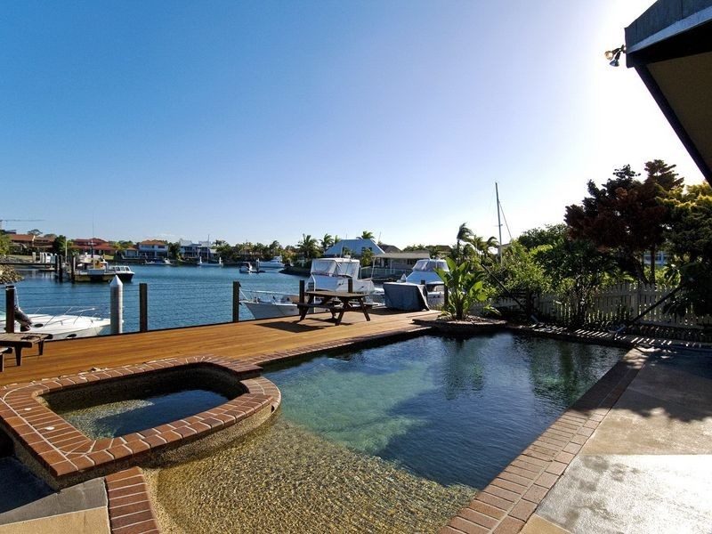 31 Anchorage Drive, Raby Bay QLD 4163