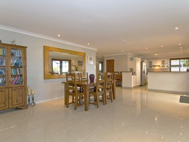 31 Anchorage Drive, Raby Bay QLD 4163