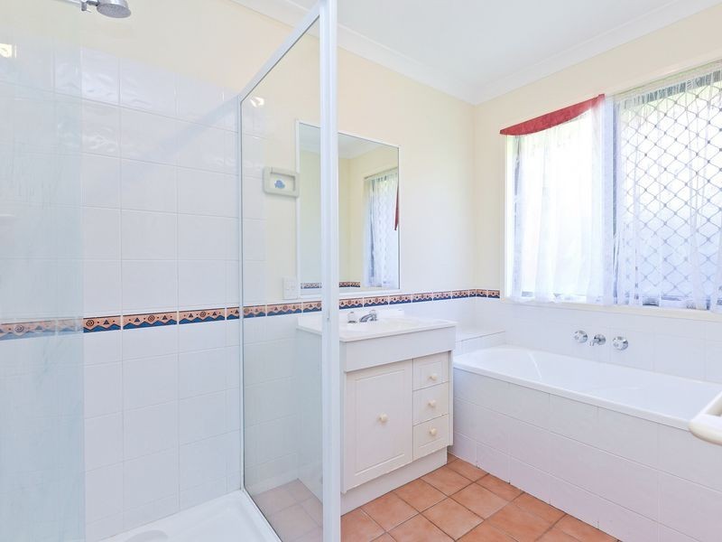 3 Lucy Court, Ormiston QLD 4160