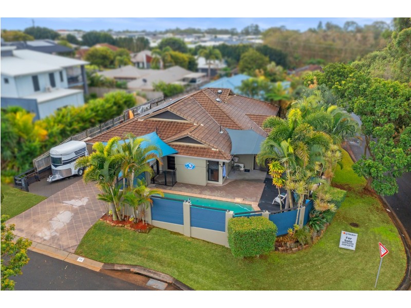 52 Habitat Drive, Redland Bay QLD 4165