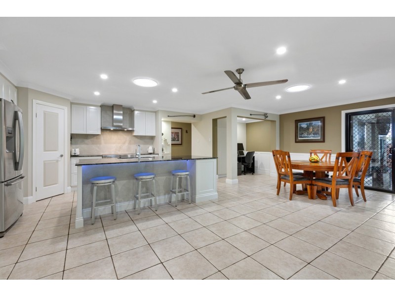 52 Habitat Drive, Redland Bay QLD 4165