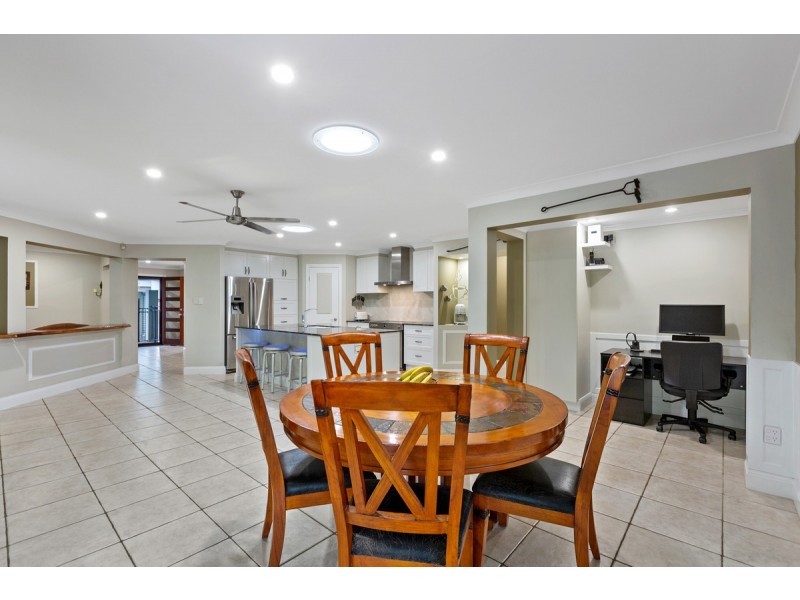 52 Habitat Drive, Redland Bay QLD 4165