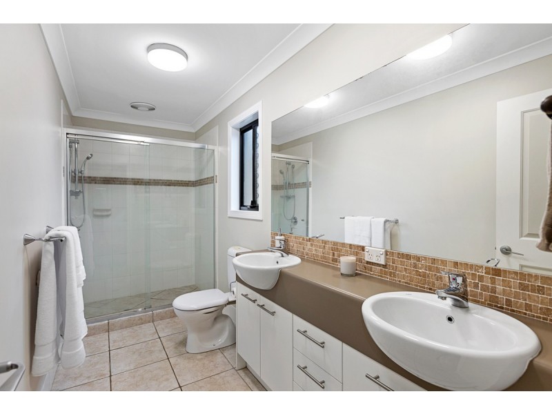 52 Habitat Drive, Redland Bay QLD 4165