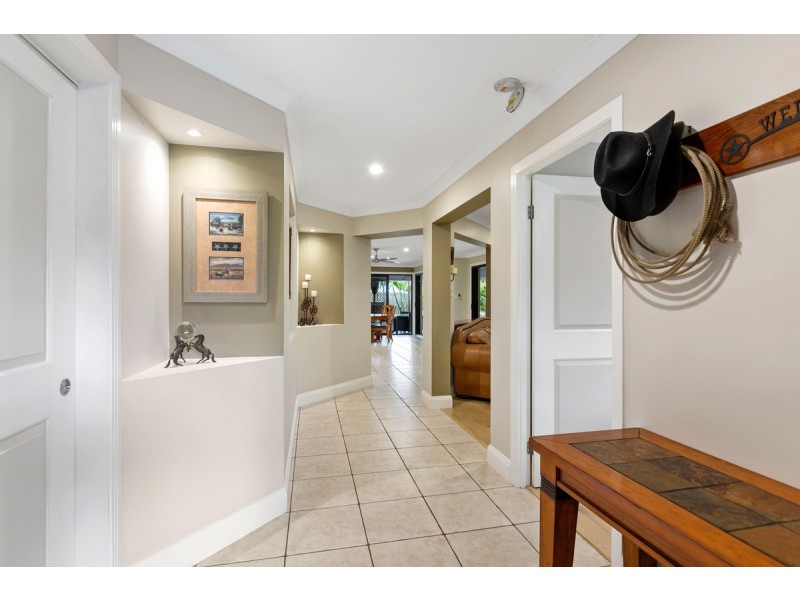 52 Habitat Drive, Redland Bay QLD 4165