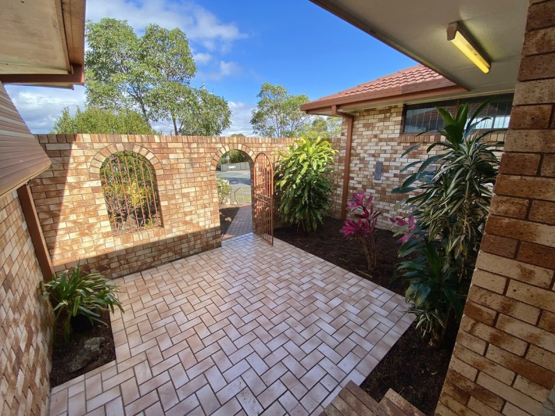 21 Cambridge Drive, Alexandra Hills QLD 4161