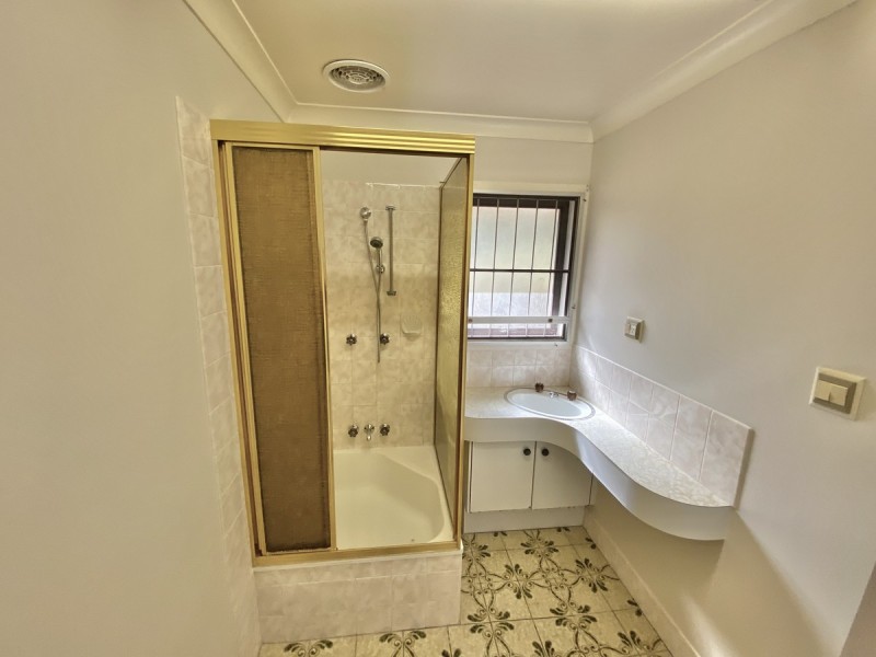 21 Cambridge Drive, Alexandra Hills QLD 4161