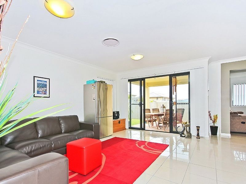 16 Cypress Street, Redland Bay QLD 4165