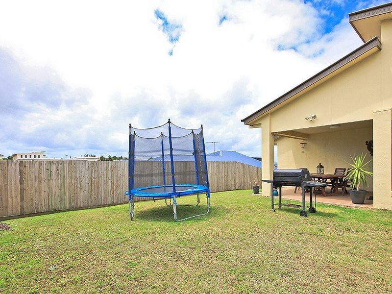 16 Cypress Street, Redland Bay QLD 4165
