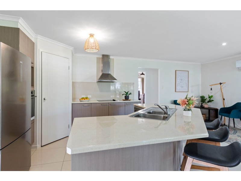 3 Vedson Street, Birkdale QLD 4159