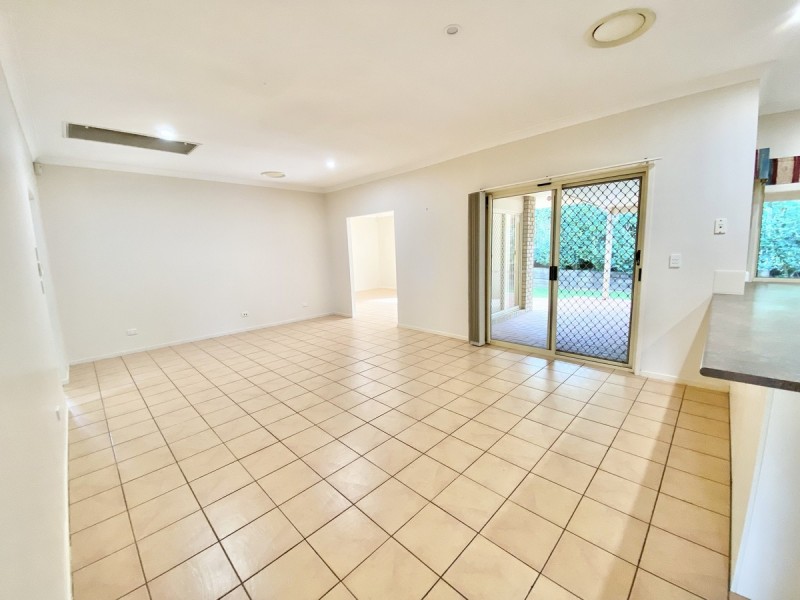 5 Eastcote Lane, Wellington Point QLD 4160