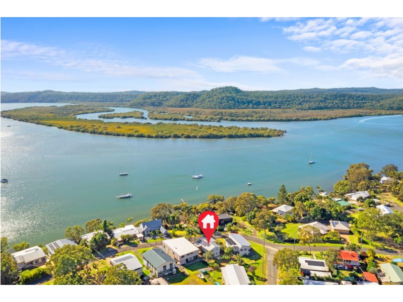 3 Schooner Street, Russell Island QLD 4184