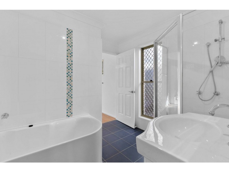 200 Sibley Road, Wynnum West QLD 4178