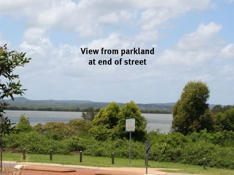 40 Kimbolton Drive, Redland Bay QLD 4165