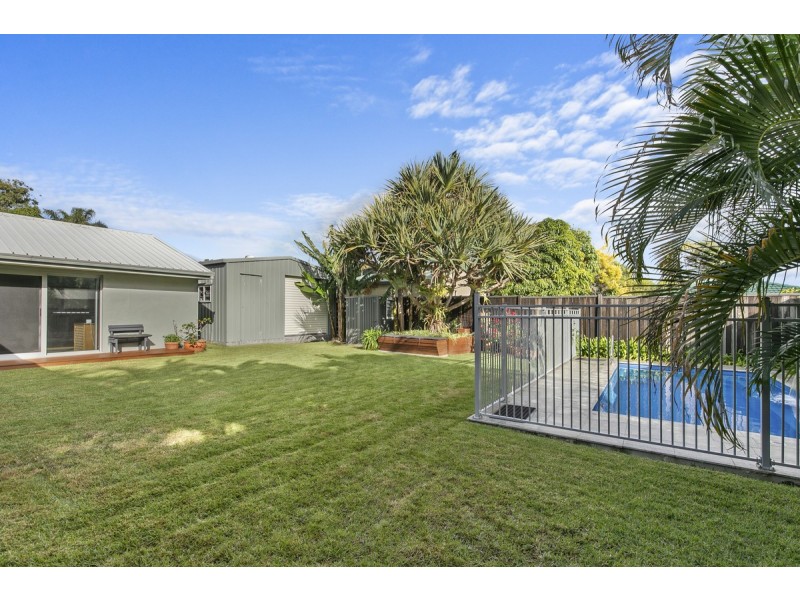 25 Macadamia Street, Victoria Point QLD 4165