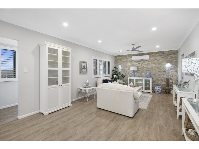 25 Macadamia Street, Victoria Point QLD 4165
