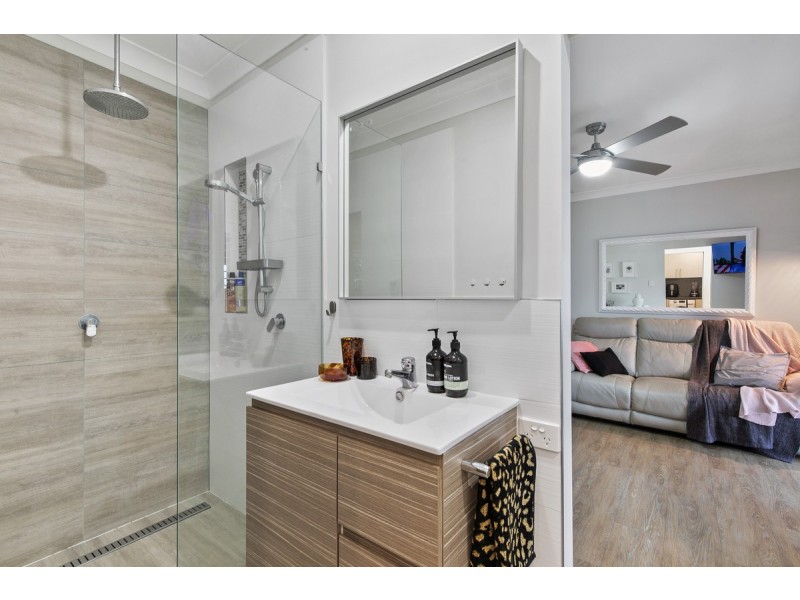 25 Macadamia Street, Victoria Point QLD 4165