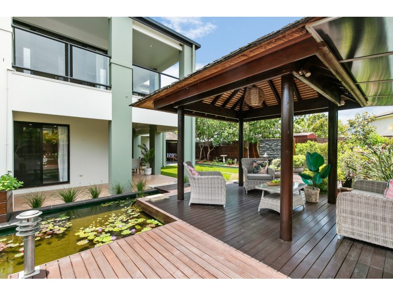 8 Seabrae Drive, Redland Bay QLD 4165