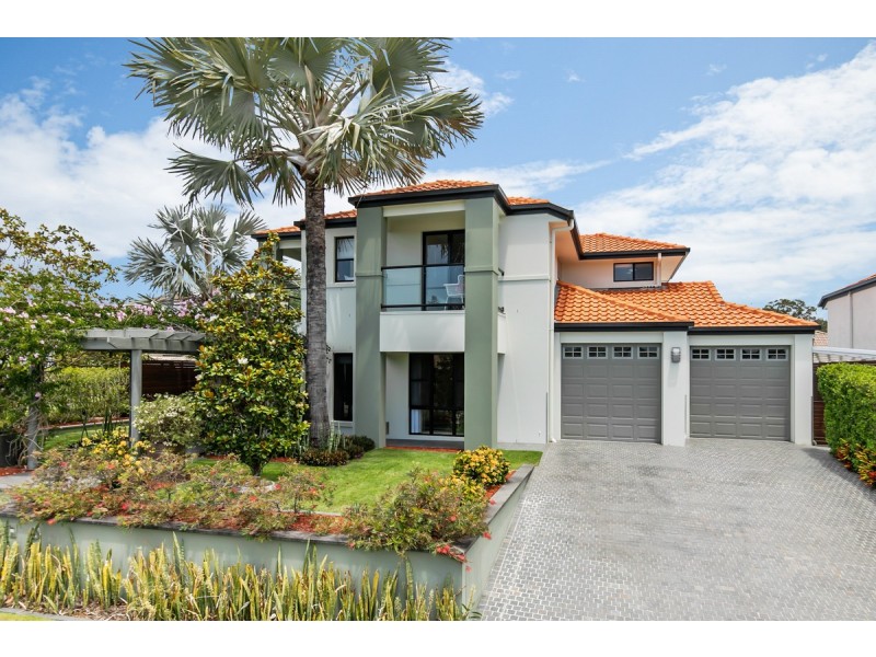 8 Seabrae Drive, Redland Bay QLD 4165
