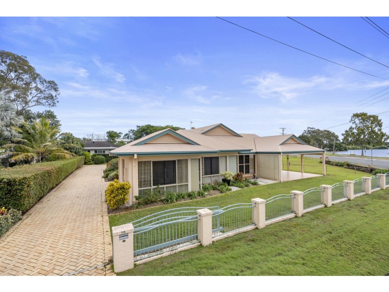 19 Wilson Street, Victoria Point QLD 4165