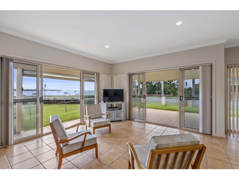 19 Wilson Street, Victoria Point QLD 4165