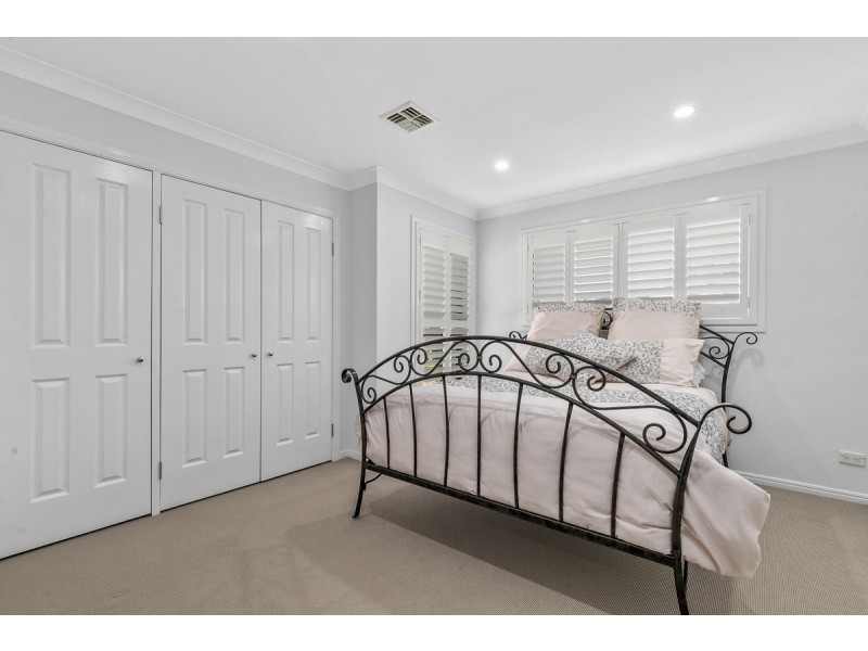 21 The Rampart, Redland Bay QLD 4165