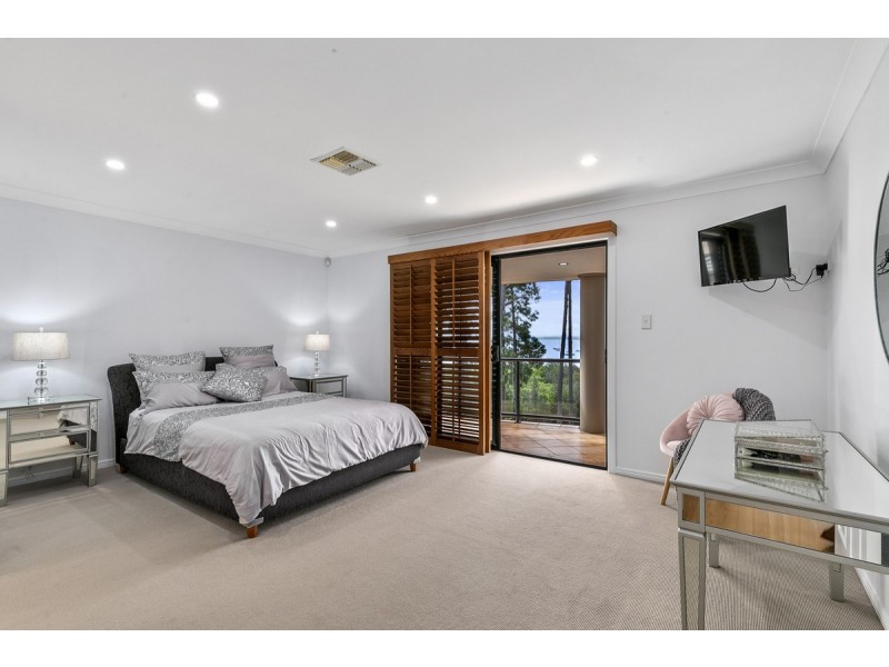 21 The Rampart, Redland Bay QLD 4165