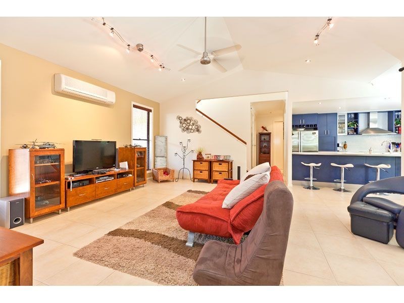 8 Whepstead Avenue, Wellington Point QLD 4160
