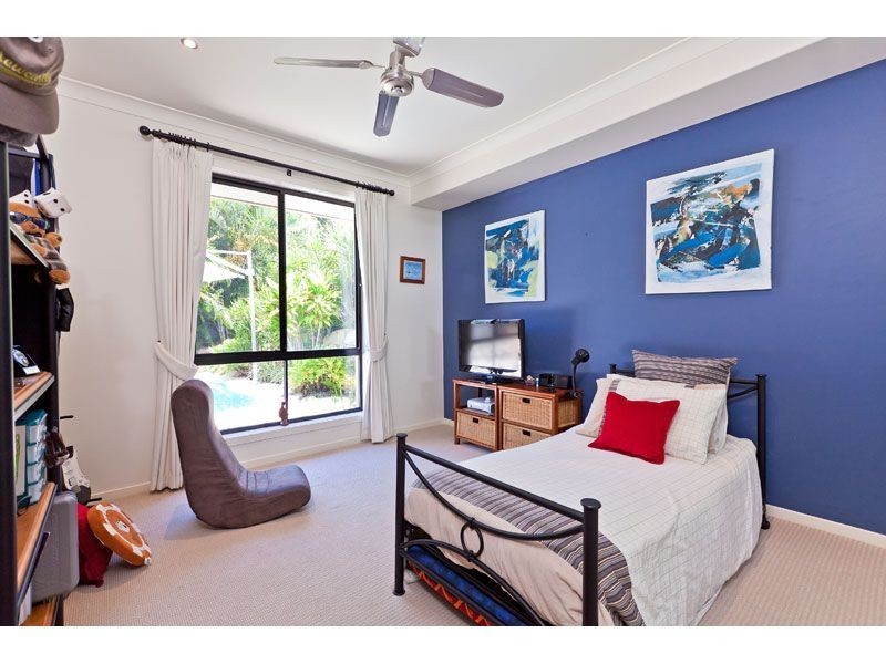 8 Whepstead Avenue, Wellington Point QLD 4160