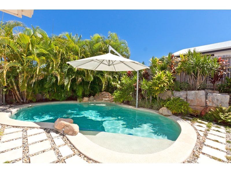 8 Whepstead Avenue, Wellington Point QLD 4160