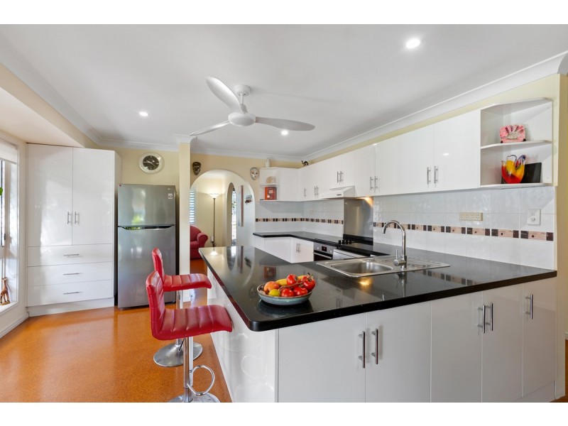 10 Karen Street, Cleveland QLD 4163