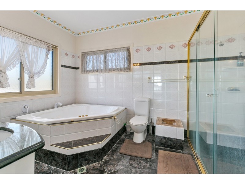 20 Sommersea Drive, Raby Bay QLD 4163