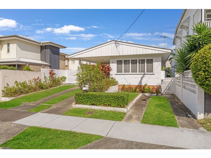 19 Dobson Street, Ascot QLD 4007
