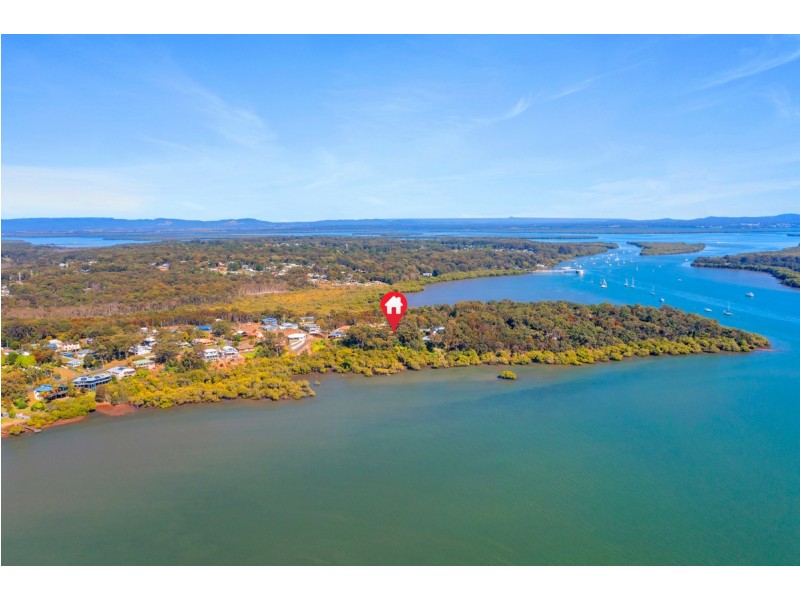 9 Bay Drive, Russell Island QLD 4184