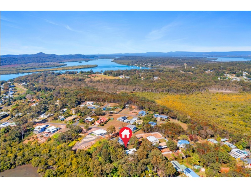 9 Bay Drive, Russell Island QLD 4184