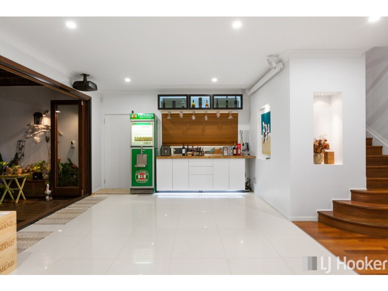 331 Esplanade, Redland Bay QLD 4165