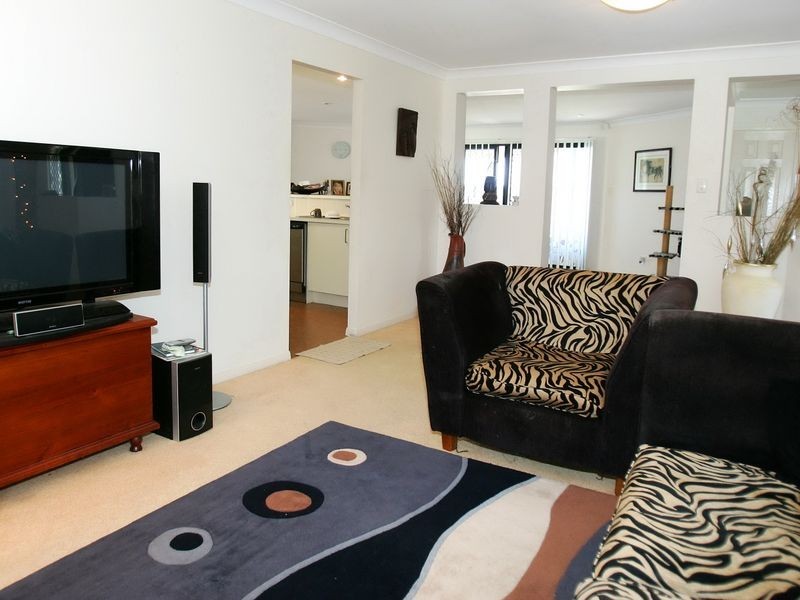 5 Bedarra Street, Redland Bay QLD 4165