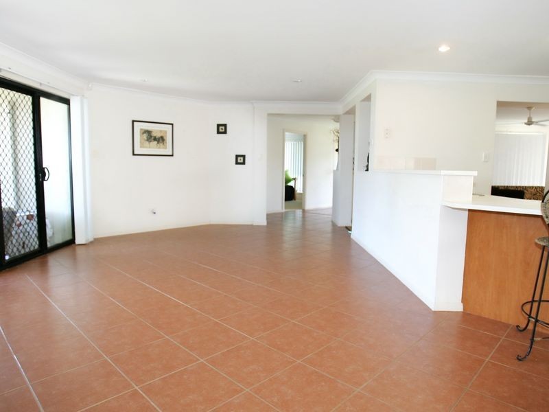 5 Bedarra Street, Redland Bay QLD 4165