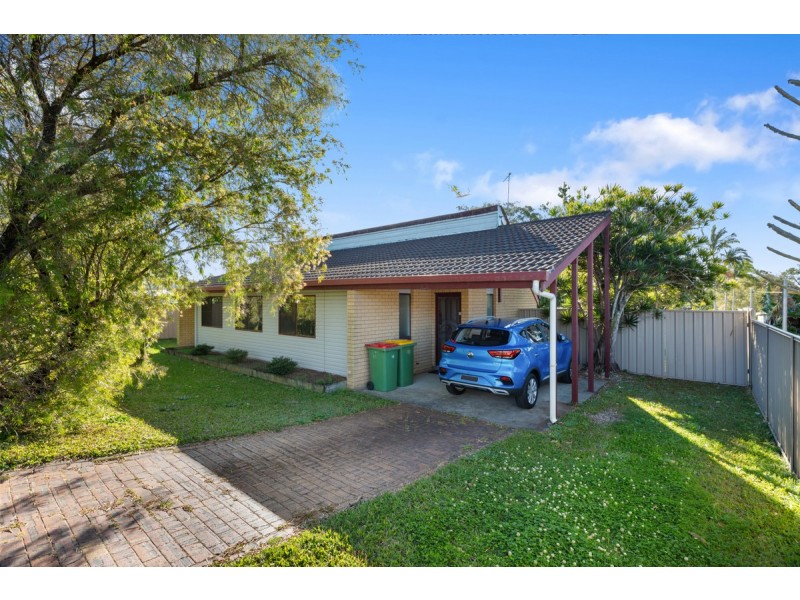 10 Magnolia Parade, Victoria Point QLD 4165