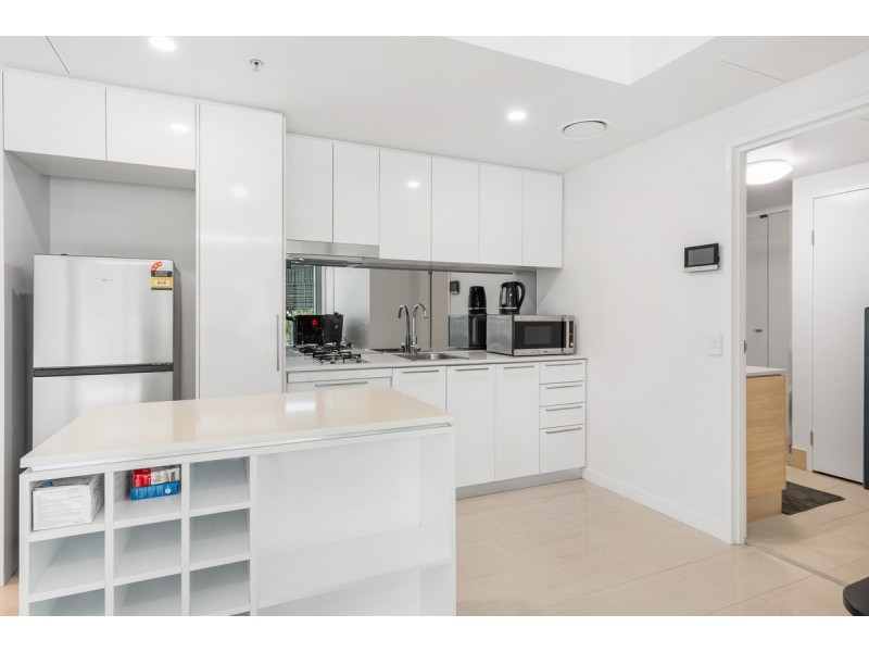 10004/8 Harbour Road, Hamilton QLD 4007