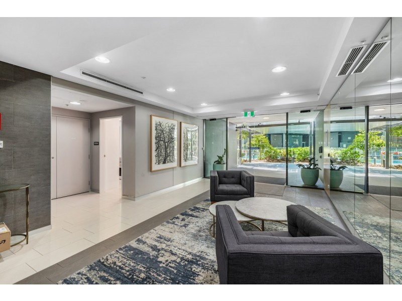 10004/8 Harbour Road, Hamilton QLD 4007