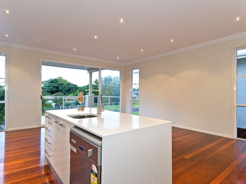 2/4 Russell Street, Cleveland QLD 4163