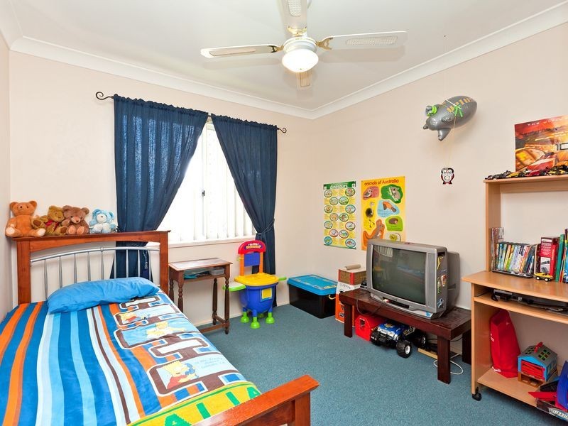 22 Mitchell Street, Capalaba QLD 4157