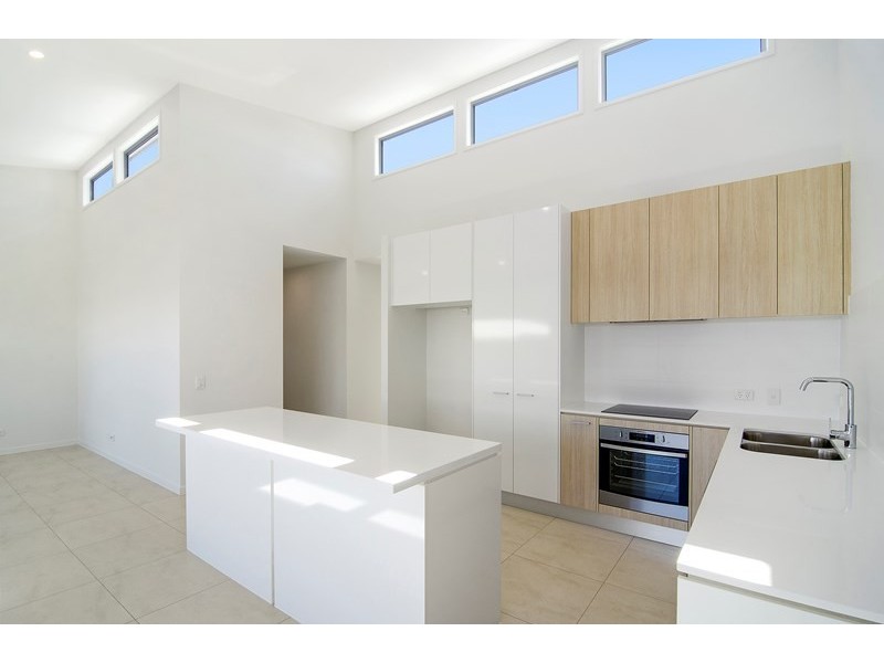 26 Ellabay Crescent, Redland Bay QLD 4165