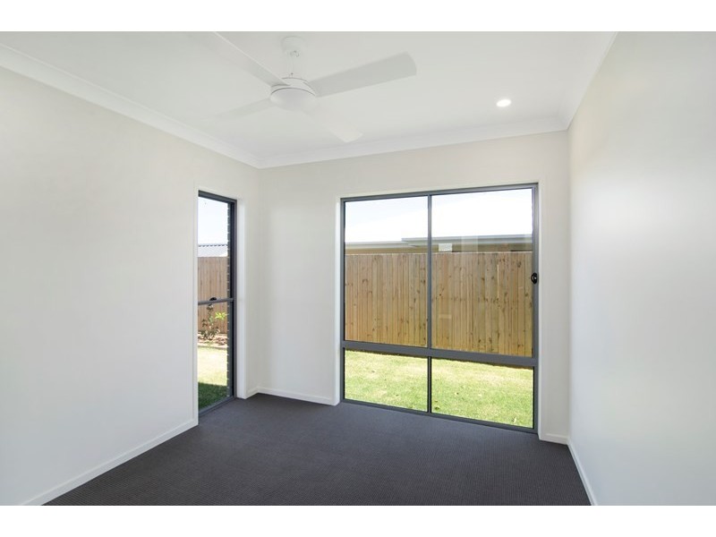 26 Ellabay Crescent, Redland Bay QLD 4165