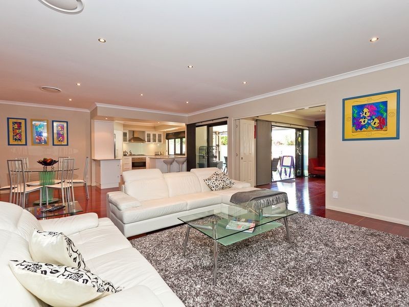 8 Edie Terrace, Wellington Point QLD 4160