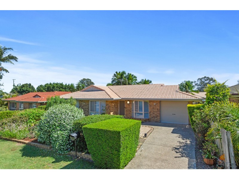 15 Brett Place, Wynnum West QLD 4178