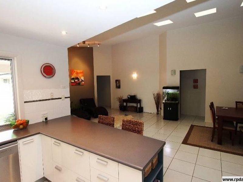2 Zeus Court, Cleveland QLD 4163