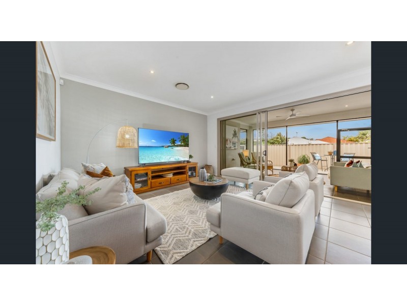 5 Lyndhurst Place, Thornlands QLD 4164
